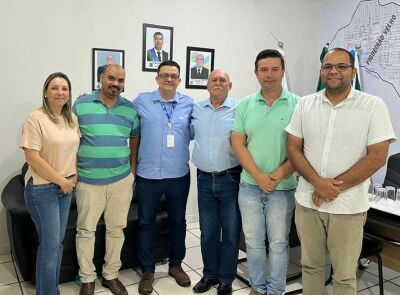 Imagem da notícia Prefeito Juvenal Consolaro define parceria com SENAI para qualificação profissional em Figueirão